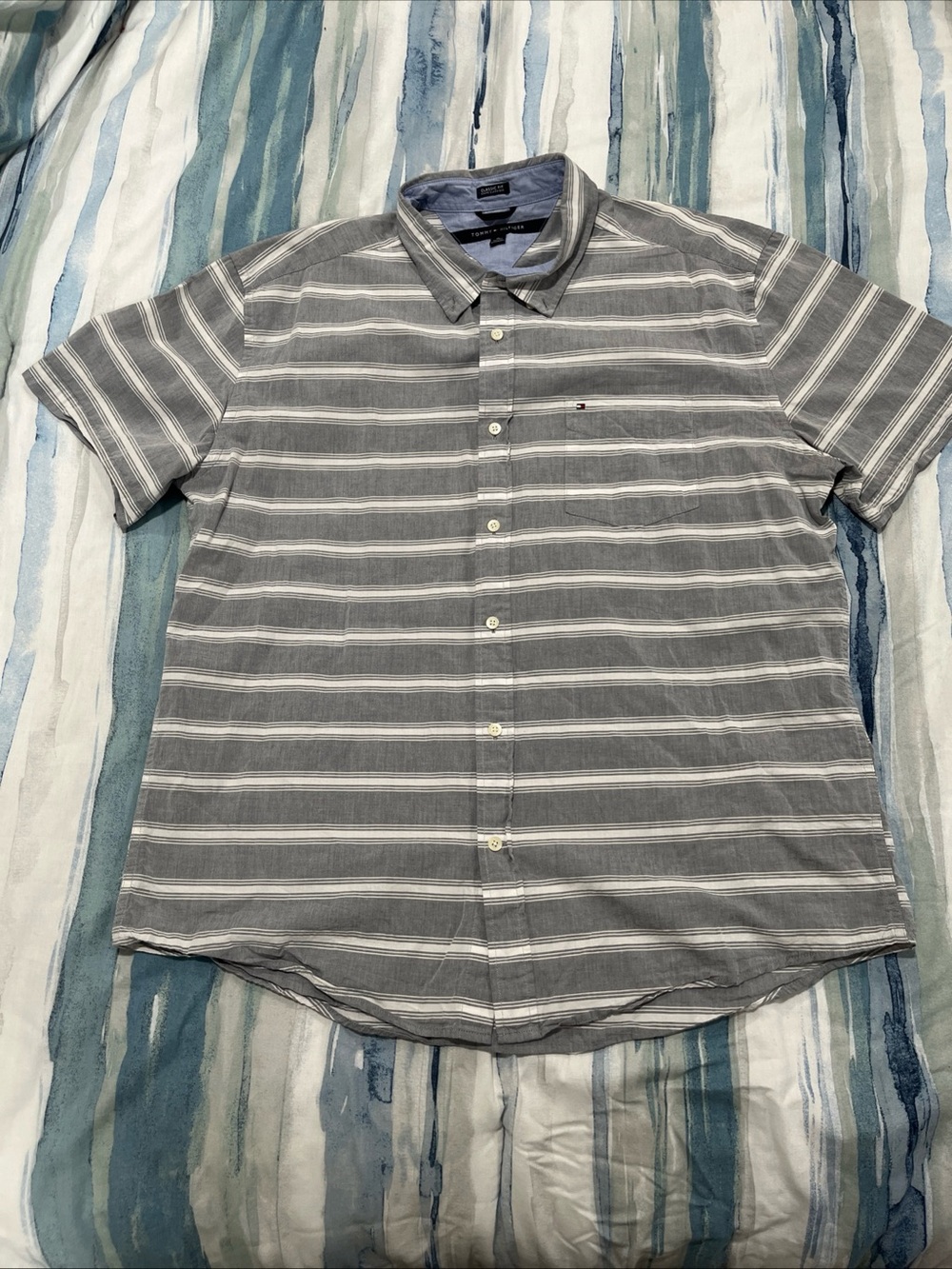 Tommy Hilfiger Men's Classic Fit Striped Short-Sleeve Button-Down Shirt XL